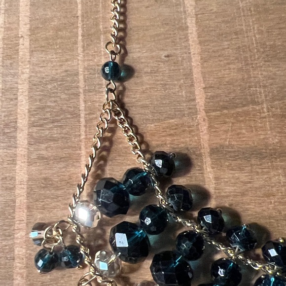 3/$18 Chico’s Elegant Blue and Gold Beaded Necklace Lot 2047 - Picture 5 of 7